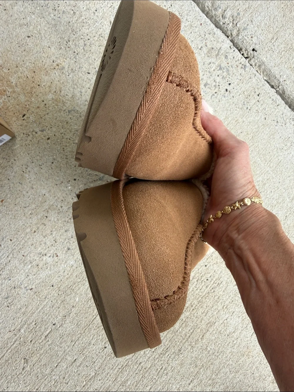 UGG Women's New Heights Cozy Platform Clogs Chestnut Suede Size 8(39) worn once - Picture 9 of 10